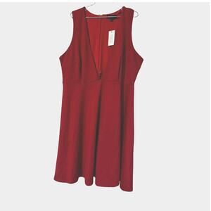 Elegant Red Sleeveless Dress